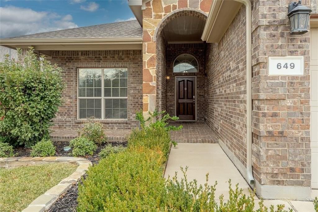 649 Cattlemans Way - Photo 3 of 30