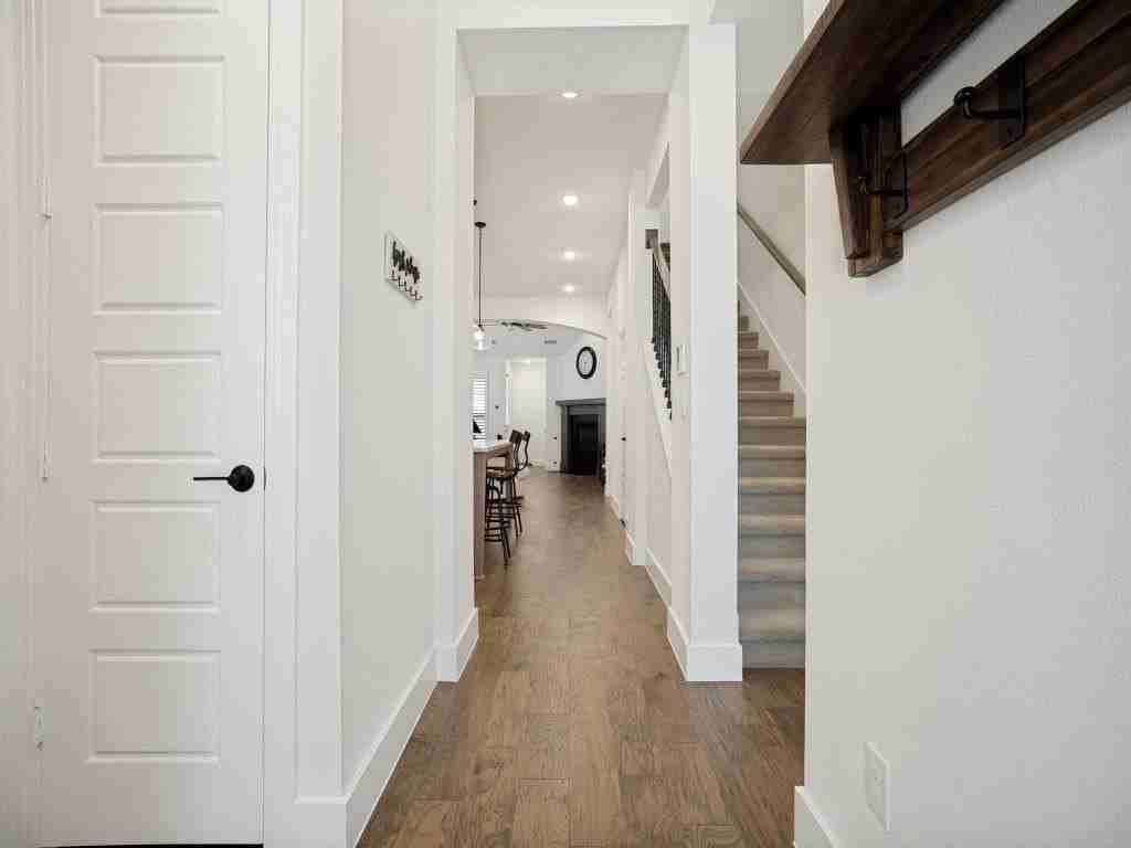 2336 Norma Ln - Photo 4 of 25