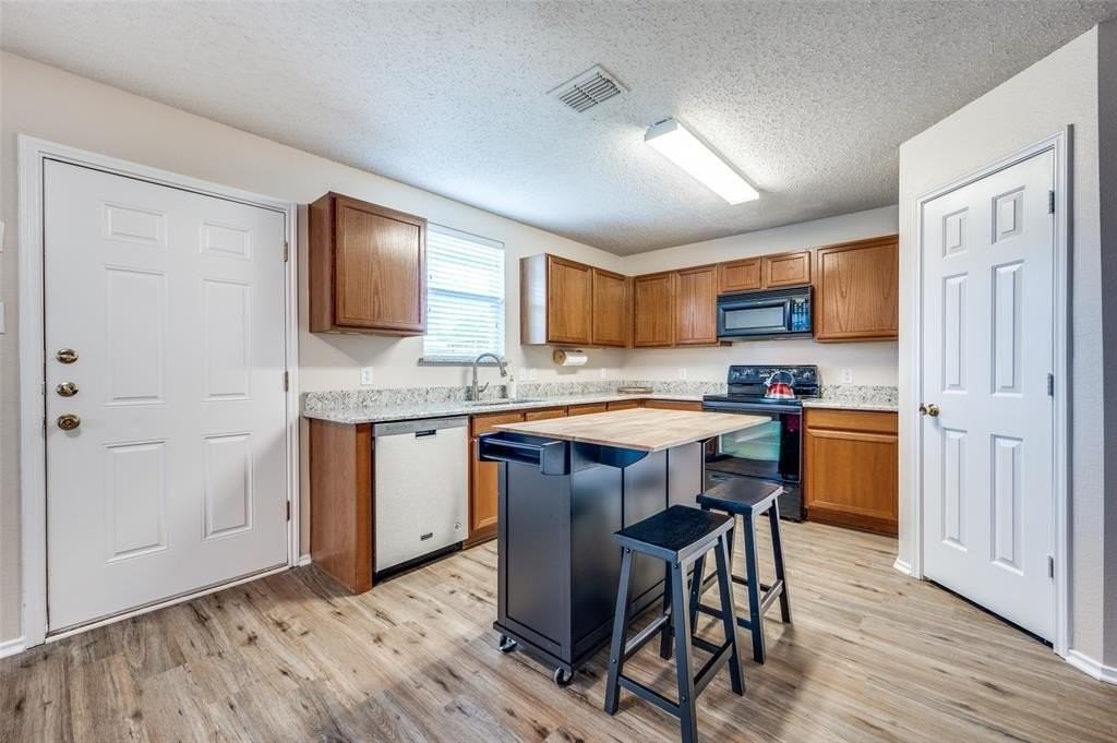 3601 Kathryn Way - Photo 5 of 13