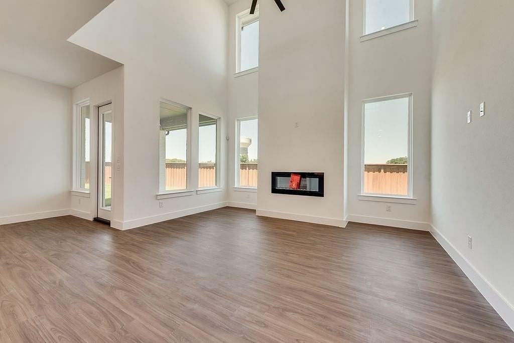 14011 Bohannon Dr - Photo 3 of 33