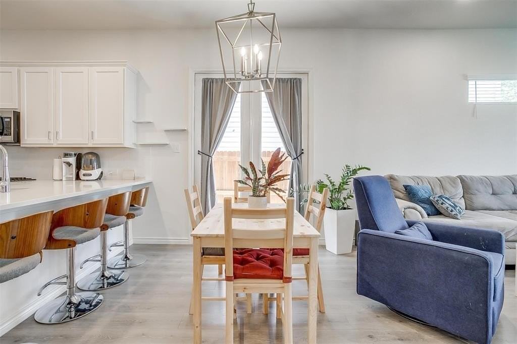 207 Athenia Dr - Photo 7 of 34