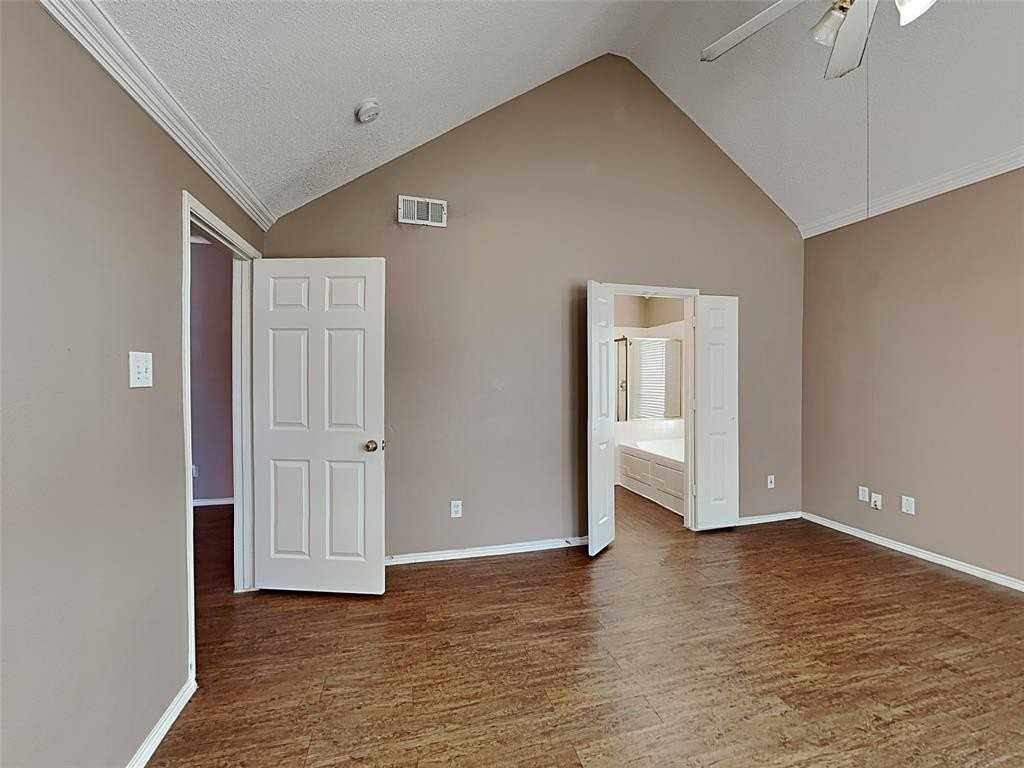 110 Meadow Ct - Photo 6 of 16