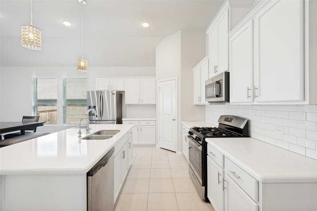 5490 Mourning Dove Dr - Photo 4 of 25