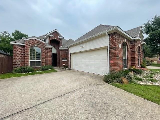 408 Hideaway Ct - Photo 2 of 29