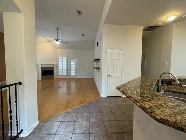 408 Hideaway Ct - Photo 4 of 29
