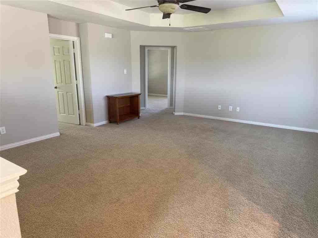 1621 Country Brook Ln - Photo 3 of 17