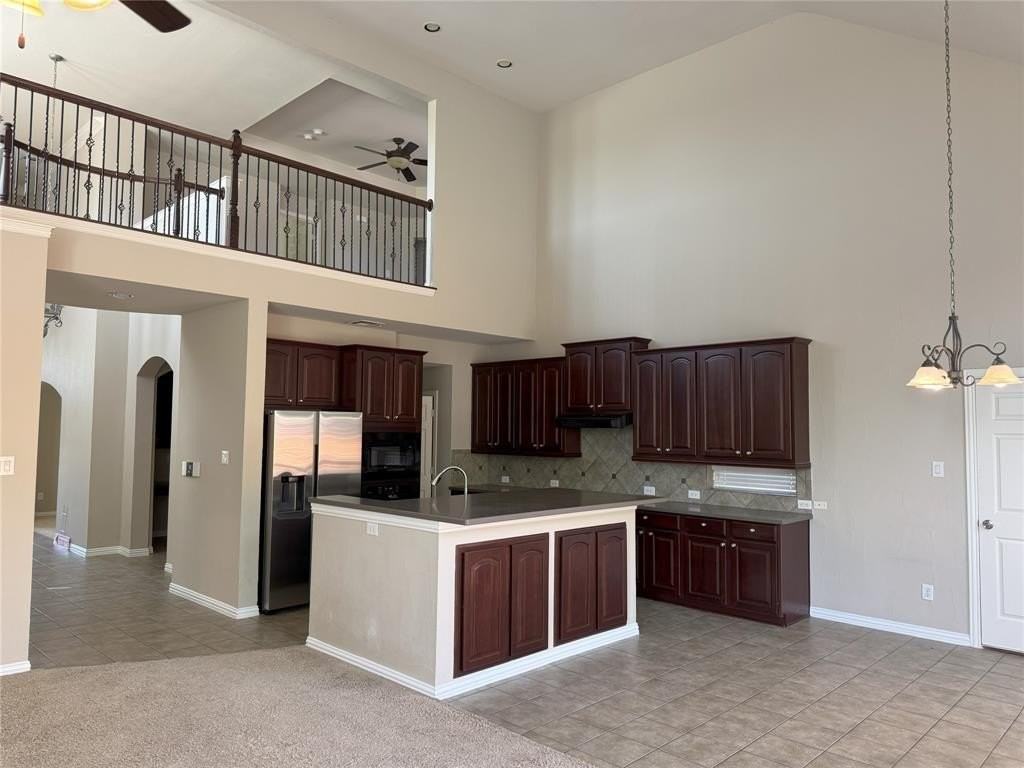 1621 Country Brook Ln - Photo 4 of 17