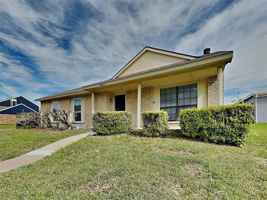 featured image of 7621 Pebble Beach Dr