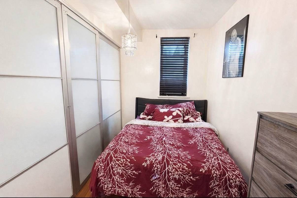 71 110-20 71ST #104 - Photo 4 of 8