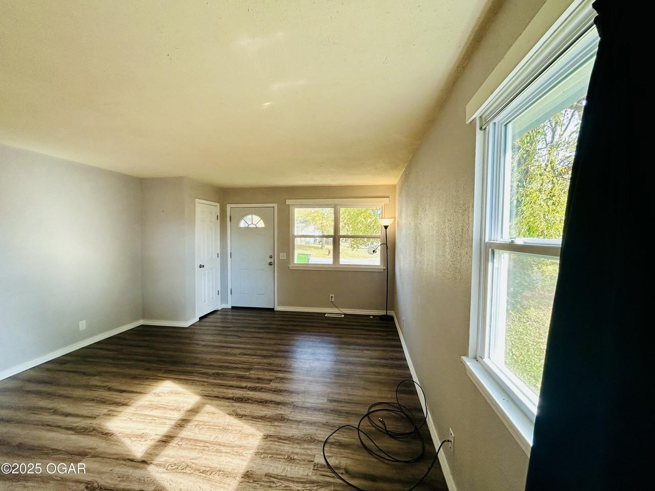816 Robin Dr - Photo 6 of 45