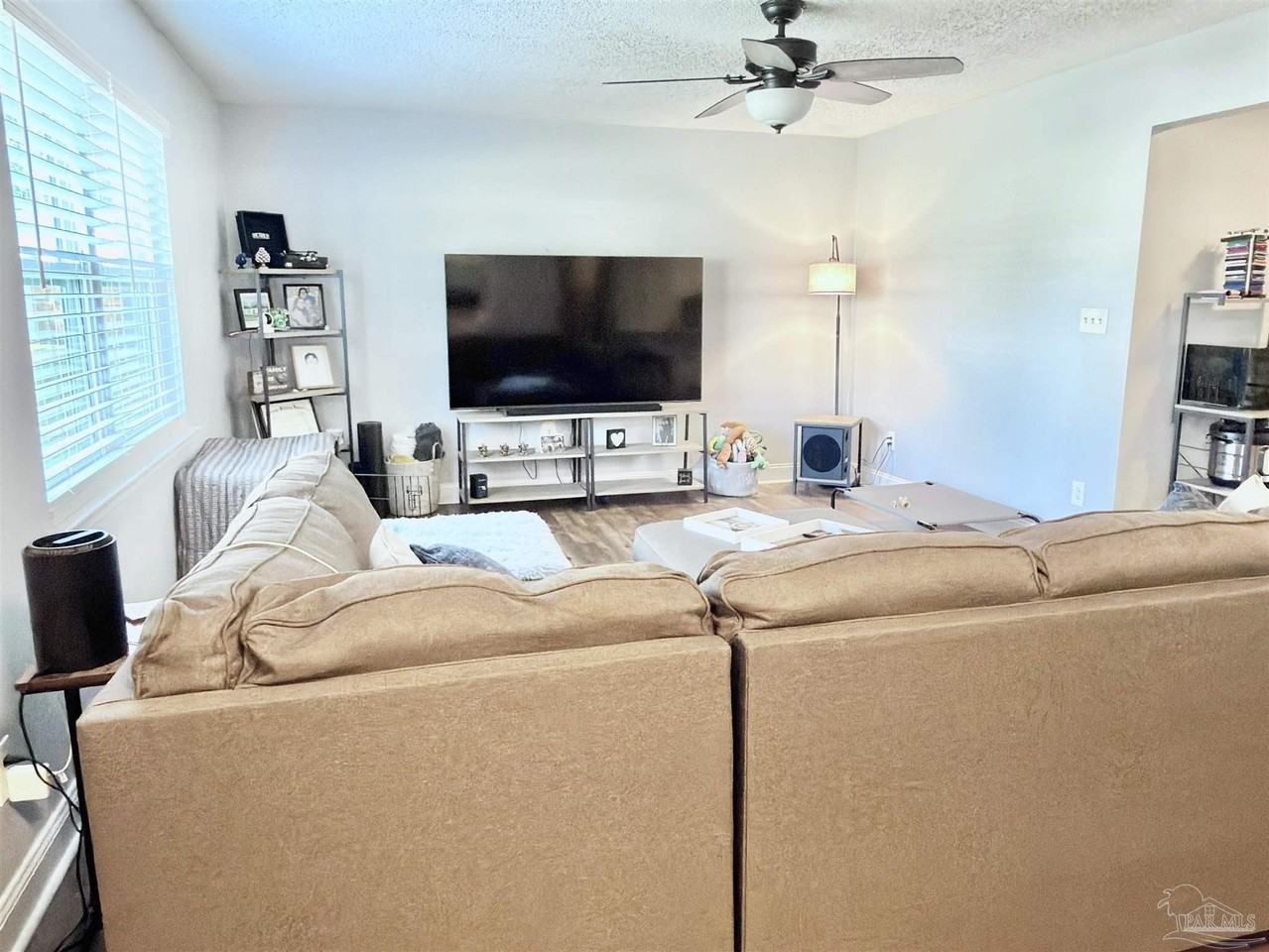10775 Jolyne Cir - Photo 5 of 24