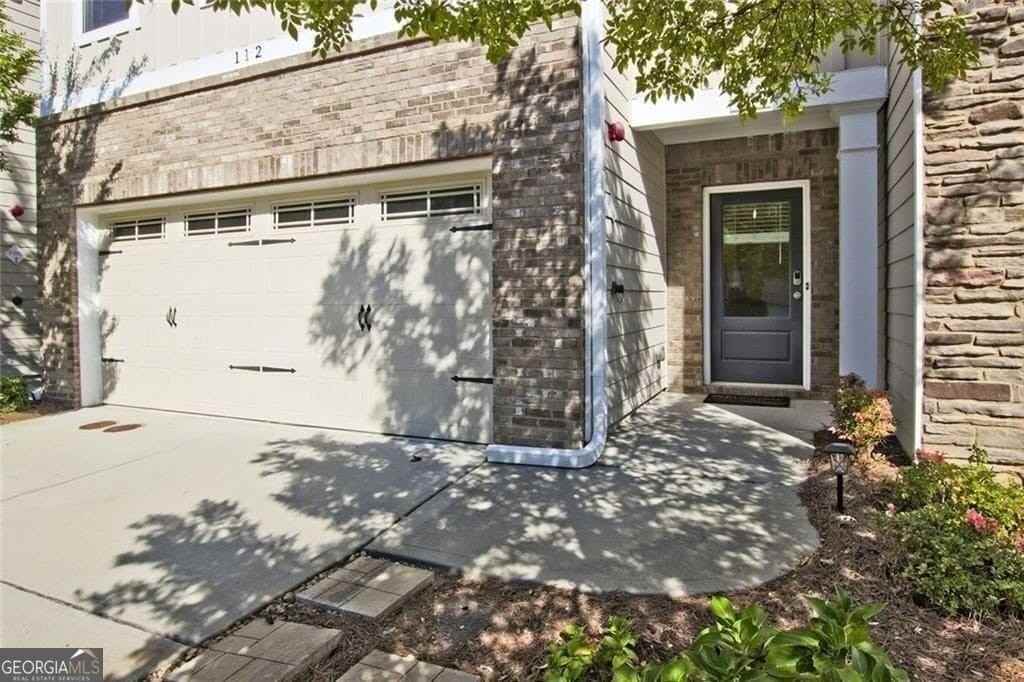 112 Davina Dr - Photo 3 of 41