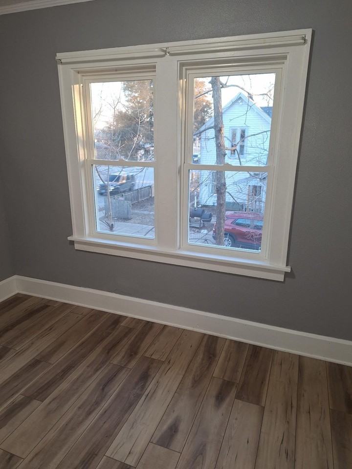 314 N Longwood St - Photo 7 of 9