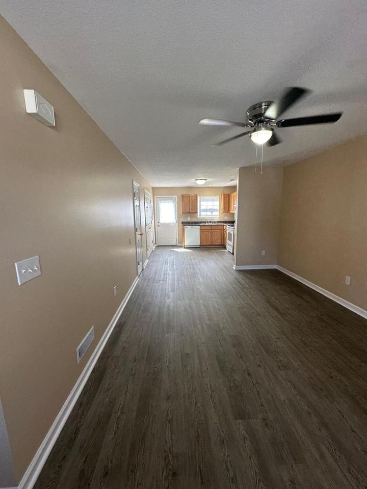 2346 Grovers Mill Ct Se - Photo 5 of 15