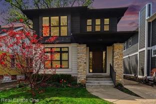 714 E University Ave - Photo 1 of 1