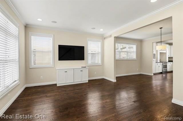 714 E University Ave - Photo 6 of 50