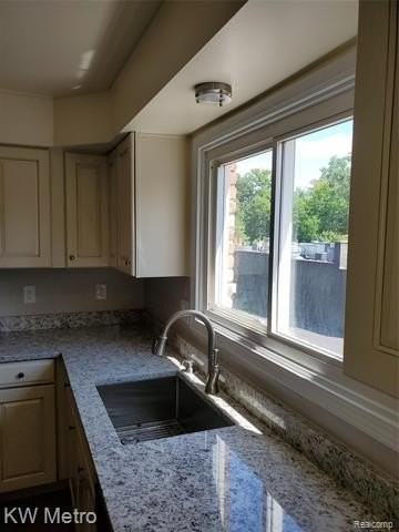 553 N Old Woodward Ave - Photo 7 of 41