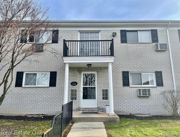 100 W Hickory Grove Rd #C1