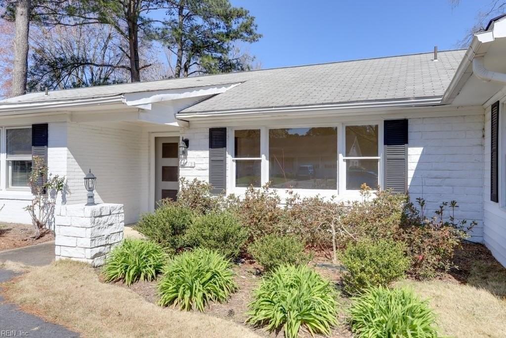 2512 Hood Dr - Photo 4 of 34