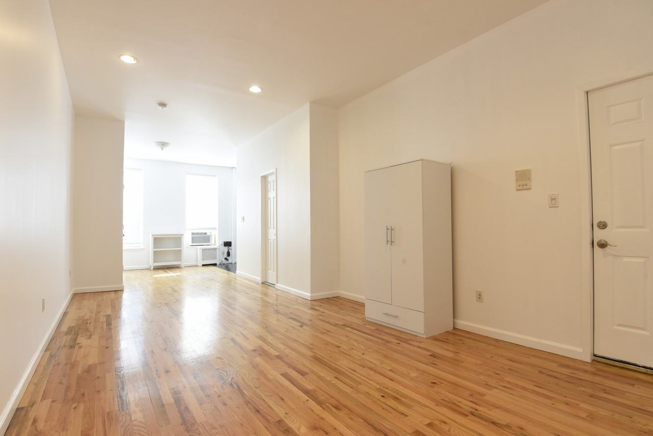 270 S 5th St #2