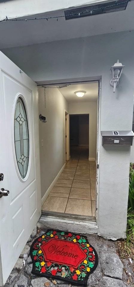 651 Ne 46th Ct - Photo 3 of 8