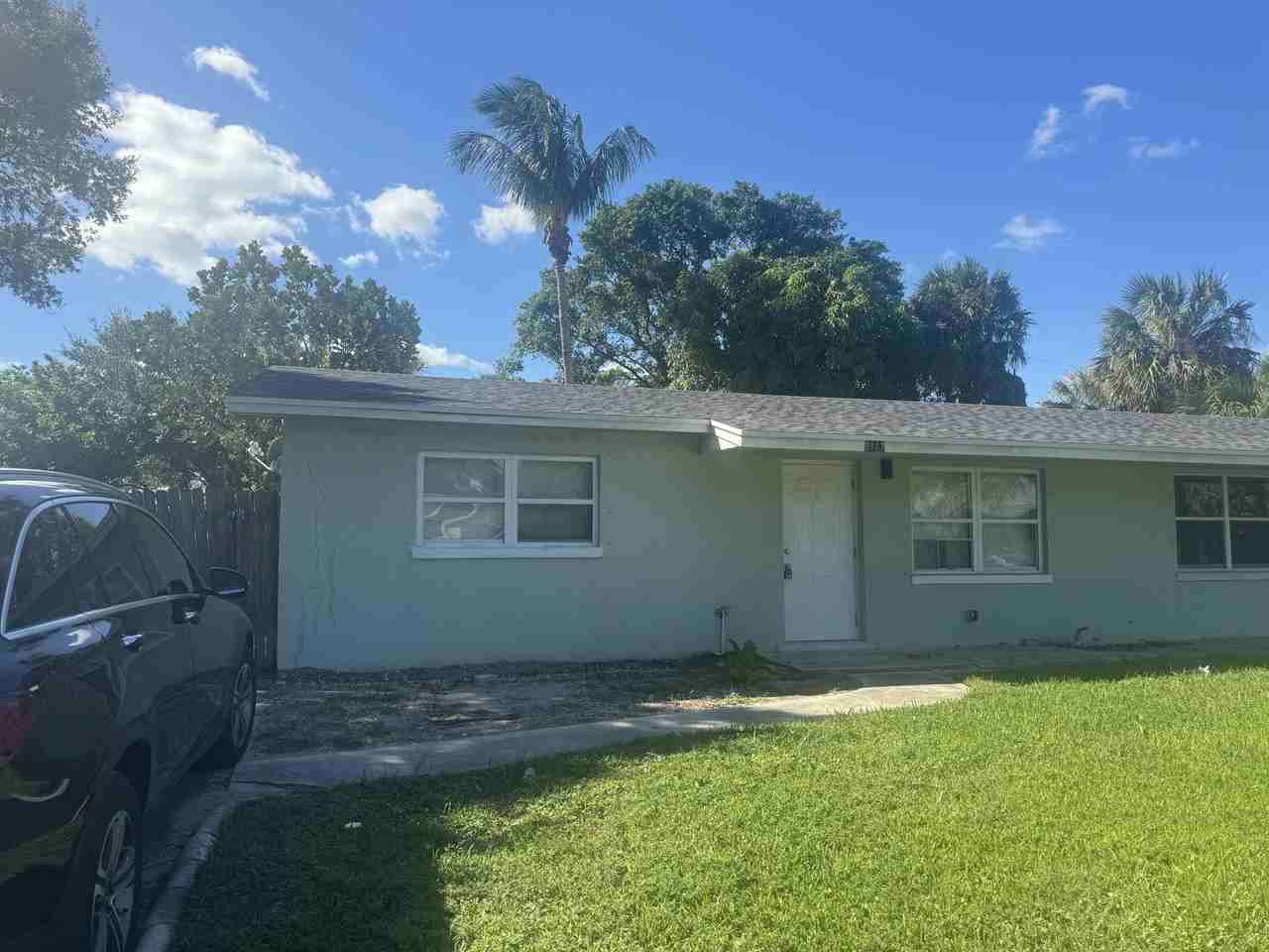 8817 Dania Dr - Photo 2 of 29