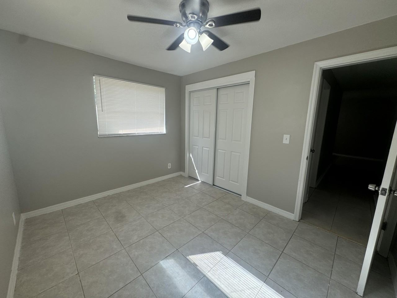 8817 Dania Dr - Photo 4 of 29