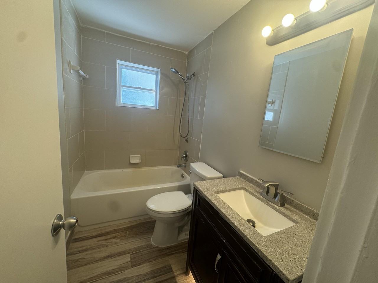 8817 Dania Dr - Photo 6 of 29