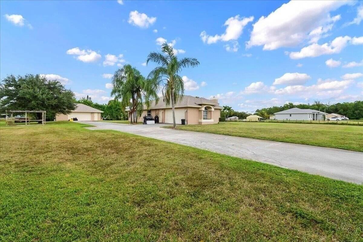 13253 75th Ln N - Photo 2 of 21