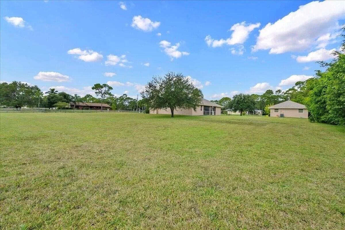 13253 75th Ln N - Photo 3 of 21