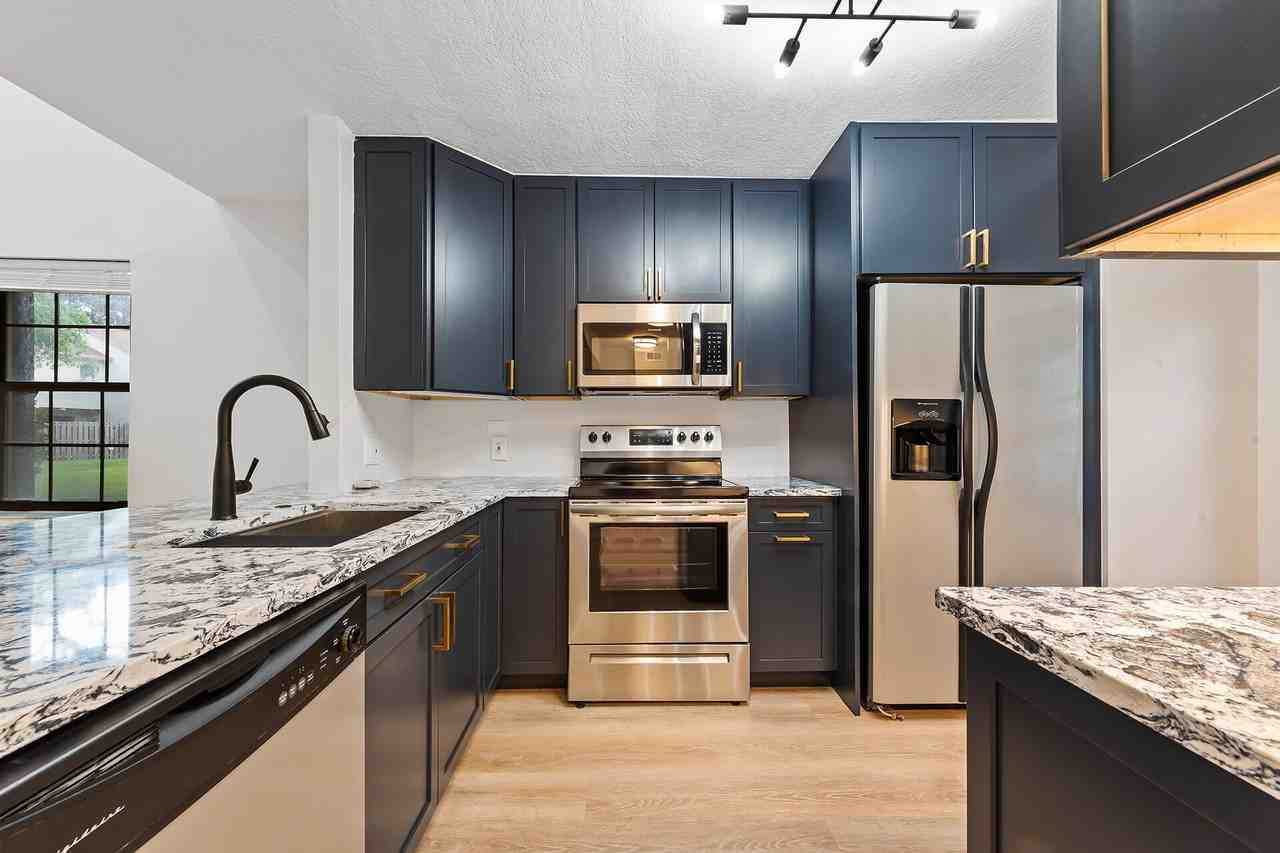 243 City View Dr - Photo 4 of 28