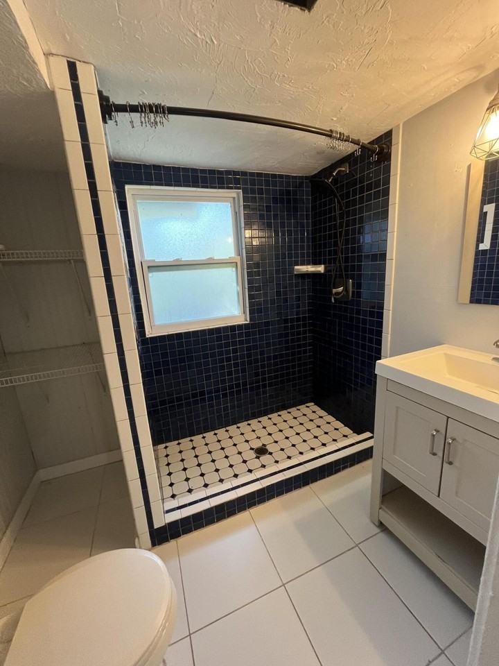 728 Talladega St - Photo 6 of 7