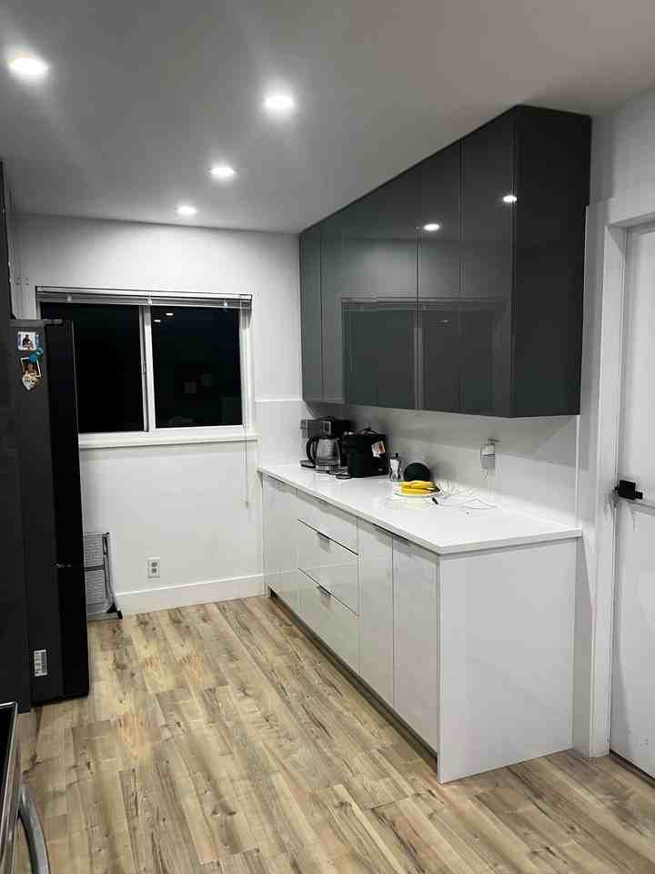 739 Se 12th Ave - Photo 7 of 9