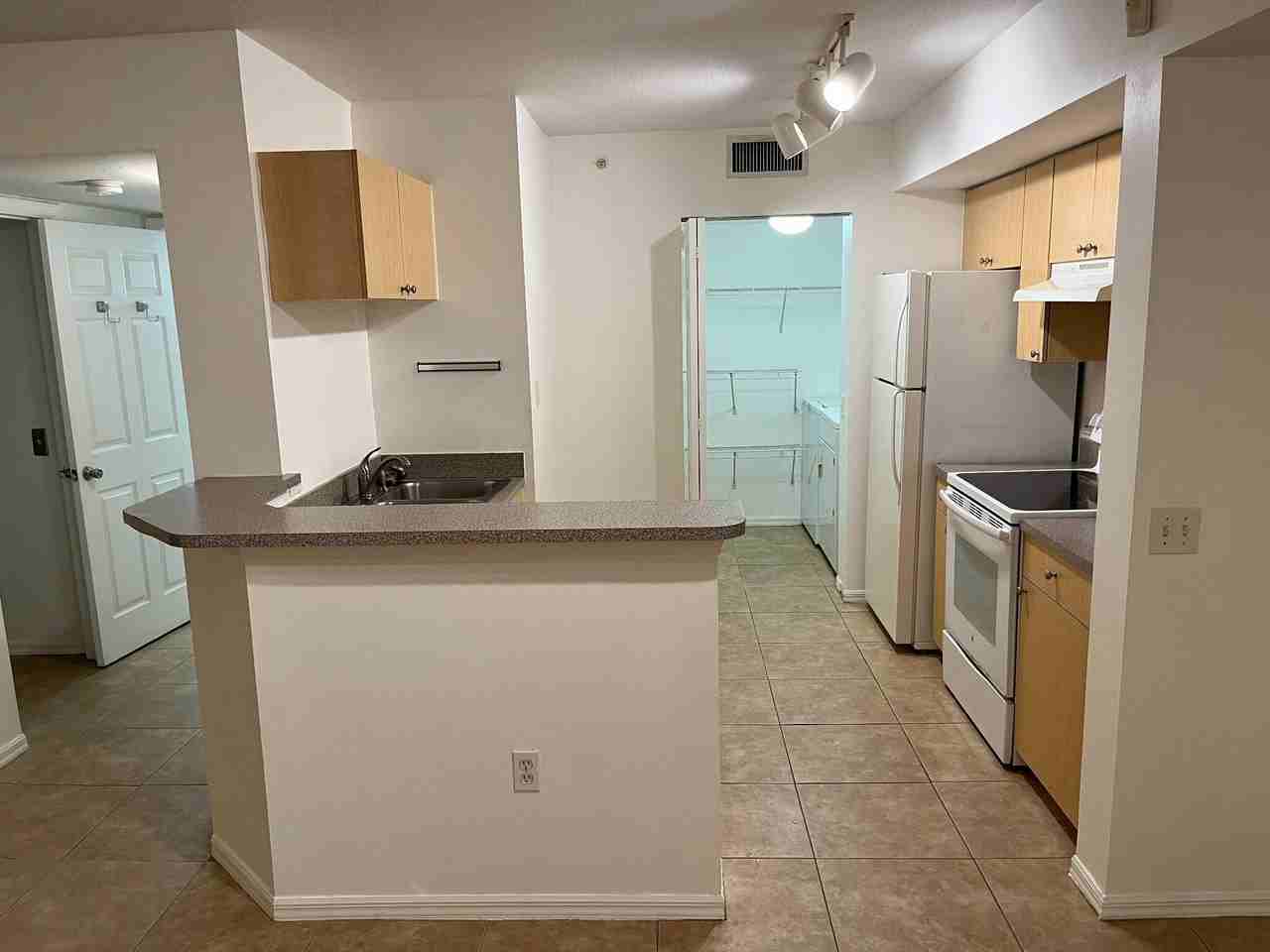 913 Villa Cir - Photo 7 of 20