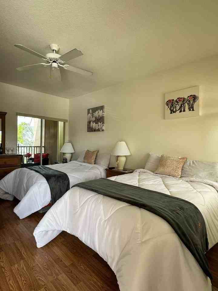 9922 Perfect Dr #20 - Photo 4 of 21