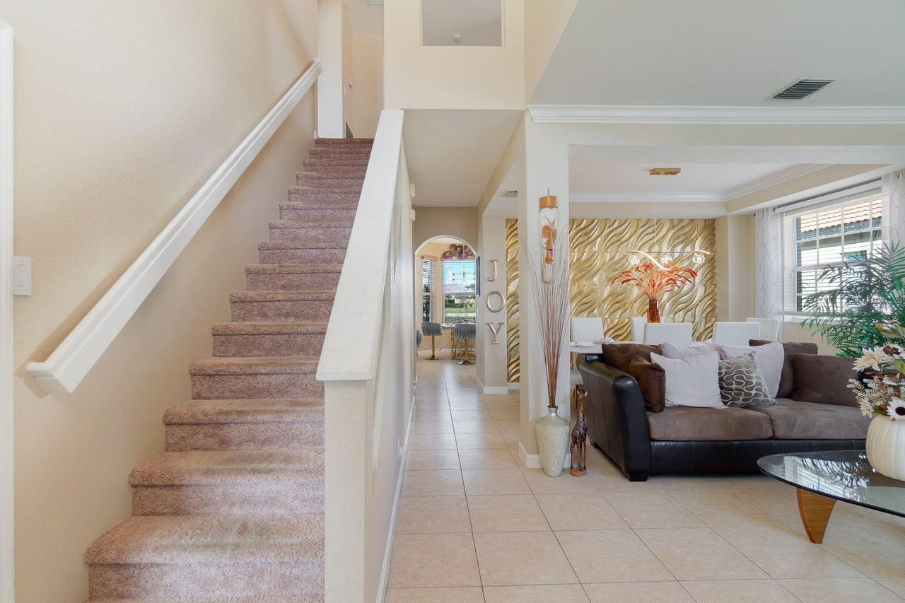 3887 Hamilton Ky - Photo 4 of 50