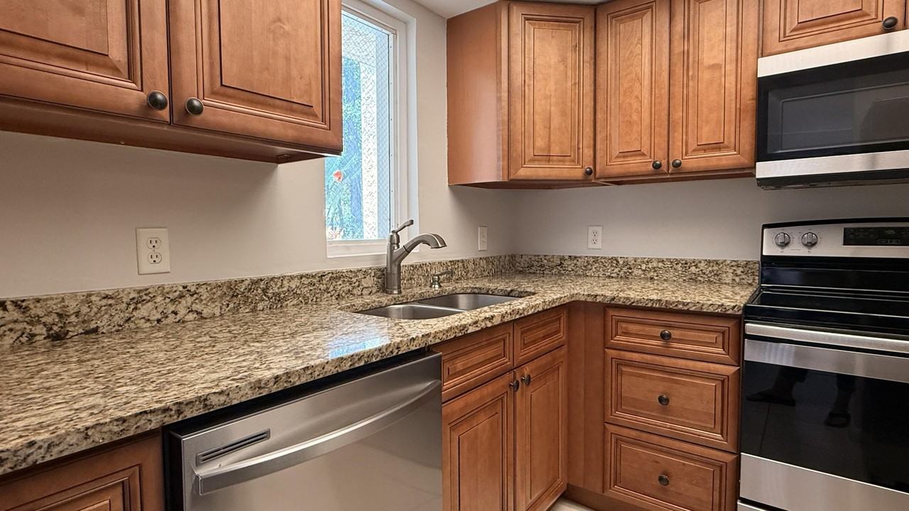 1694 Se Green Acres Cir - Photo 2 of 17