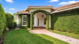 2920 Twin Oaks Way - Photo 1 of 1