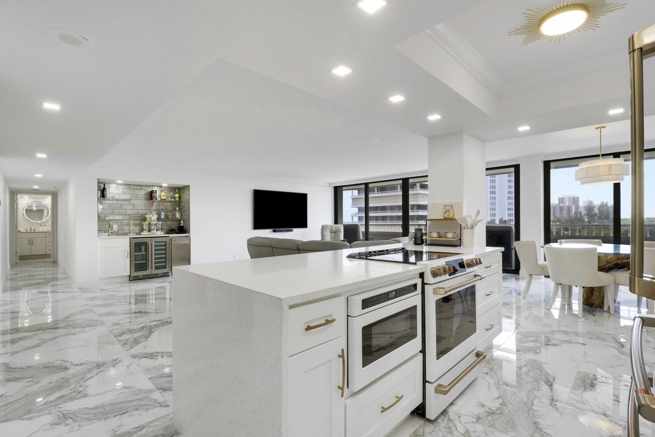 5280 N Ocean Dr #2F - Photo 4 of 35