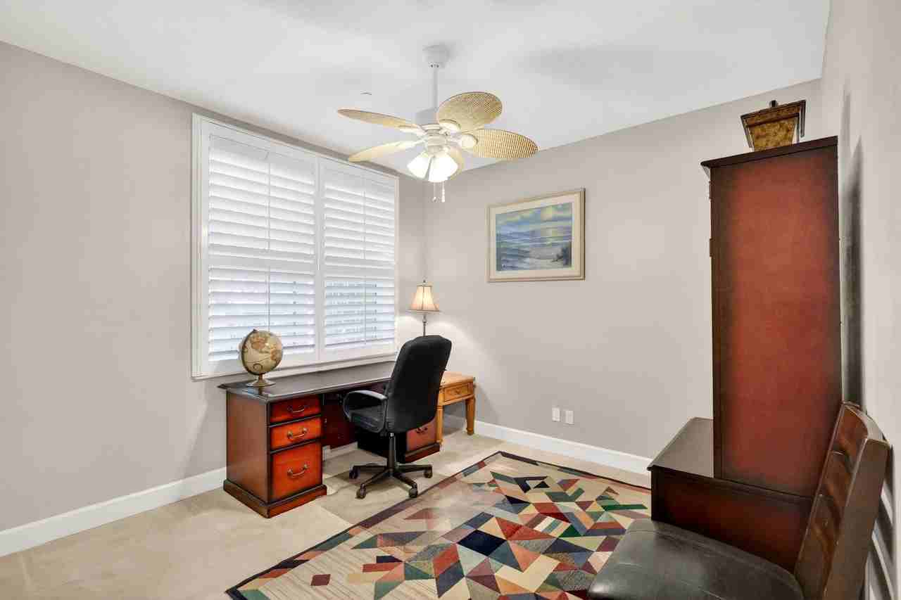 540 Sw Akron Ave - Photo 5 of 29