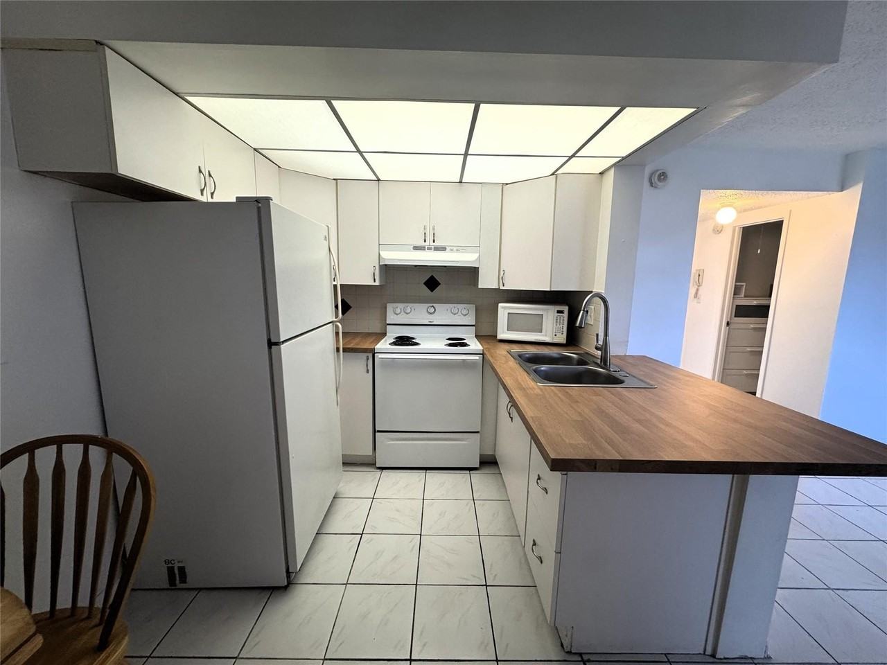 1701 Buchanan St #203 - Photo 5 of 7