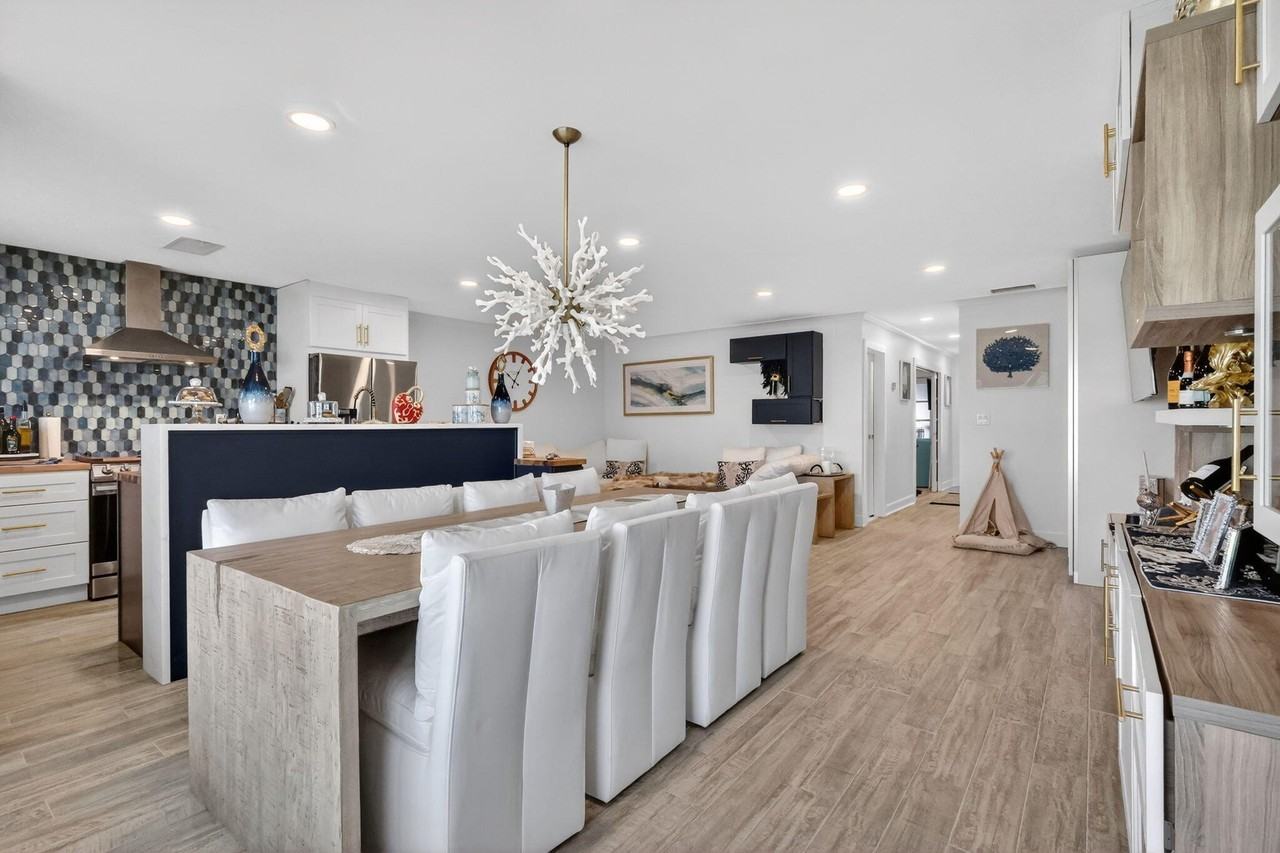 212 High Point Ter W #C - Photo 3 of 34