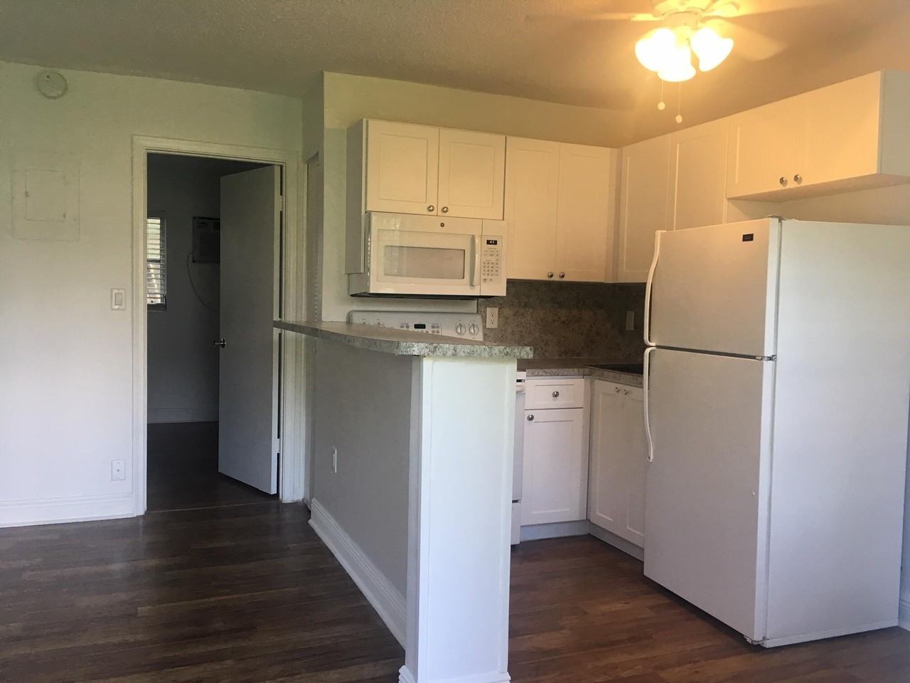 5156 Ne 6th Ave #203 - Photo 2 of 13