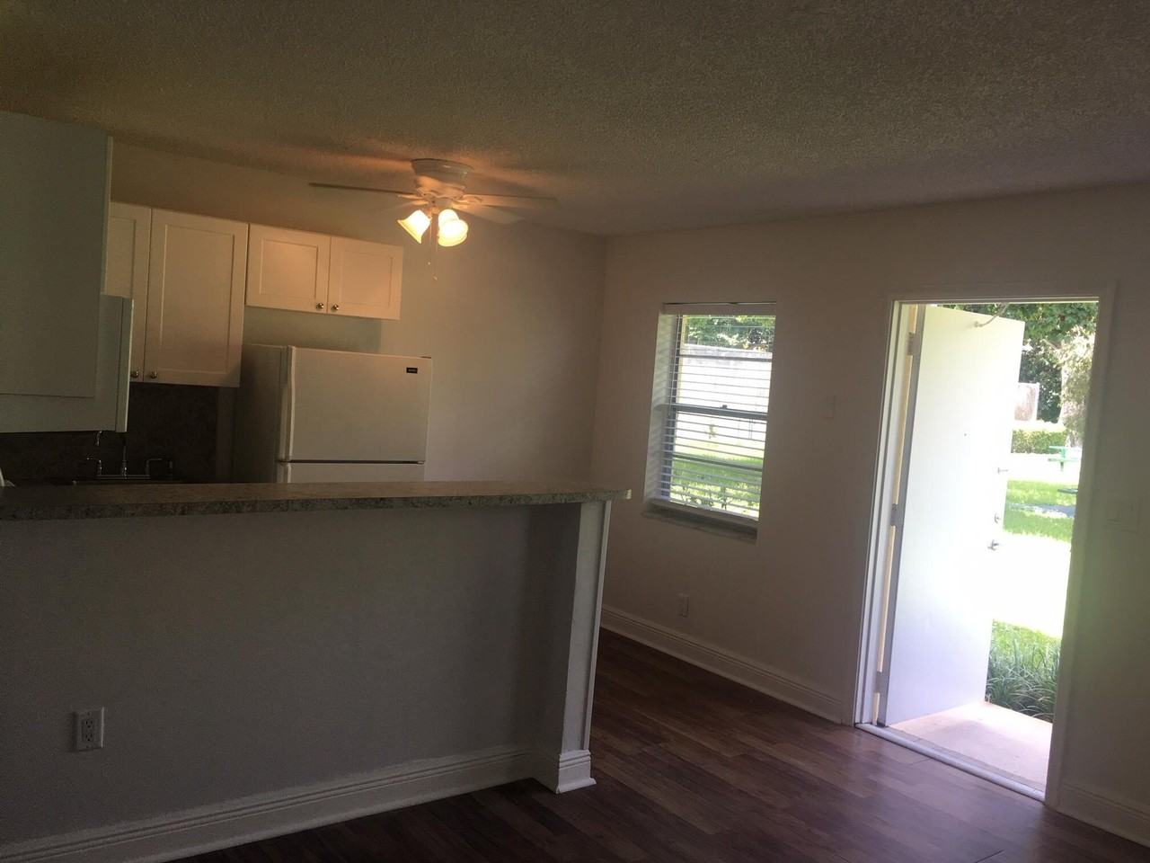 5156 Ne 6th Ave #203 - Photo 3 of 13