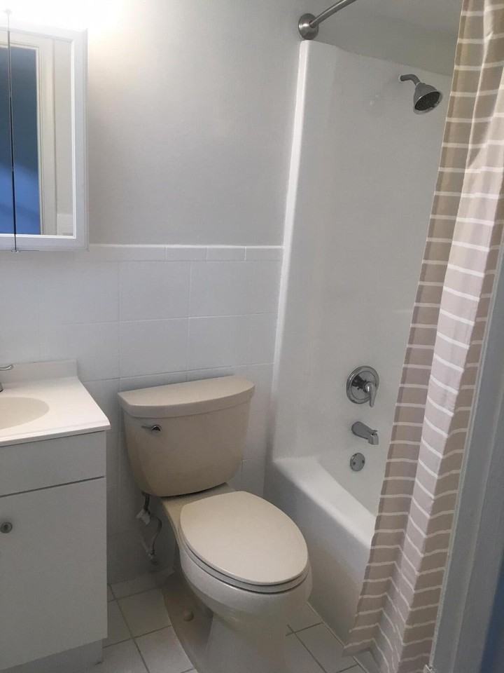 5156 Ne 6th Ave #203 - Photo 6 of 13