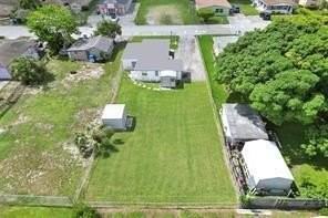 2055 Nw 8th St - Photo 5 of 32