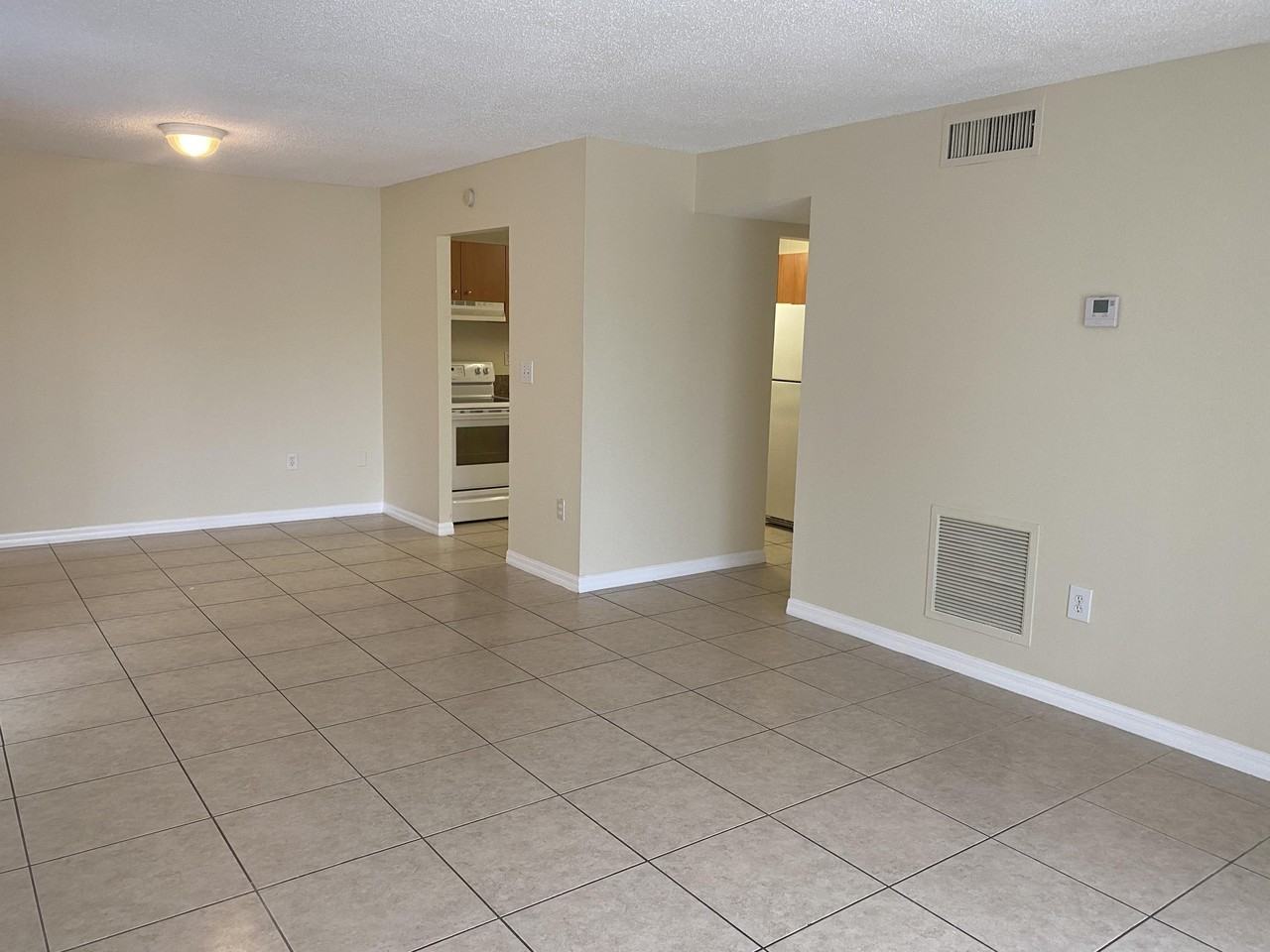 405 Executive Center Dr #208 - Photo 4 of 34