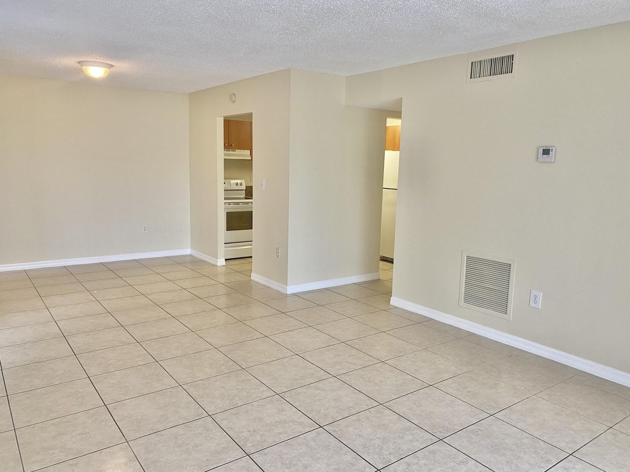 405 Executive Center Dr #208 - Photo 6 of 34