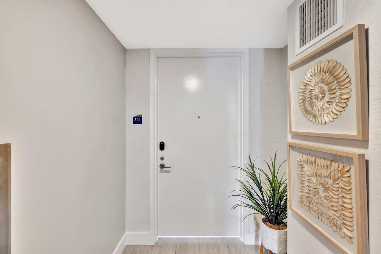 612 Bayshore Dr #301 - Photo 7 of 50