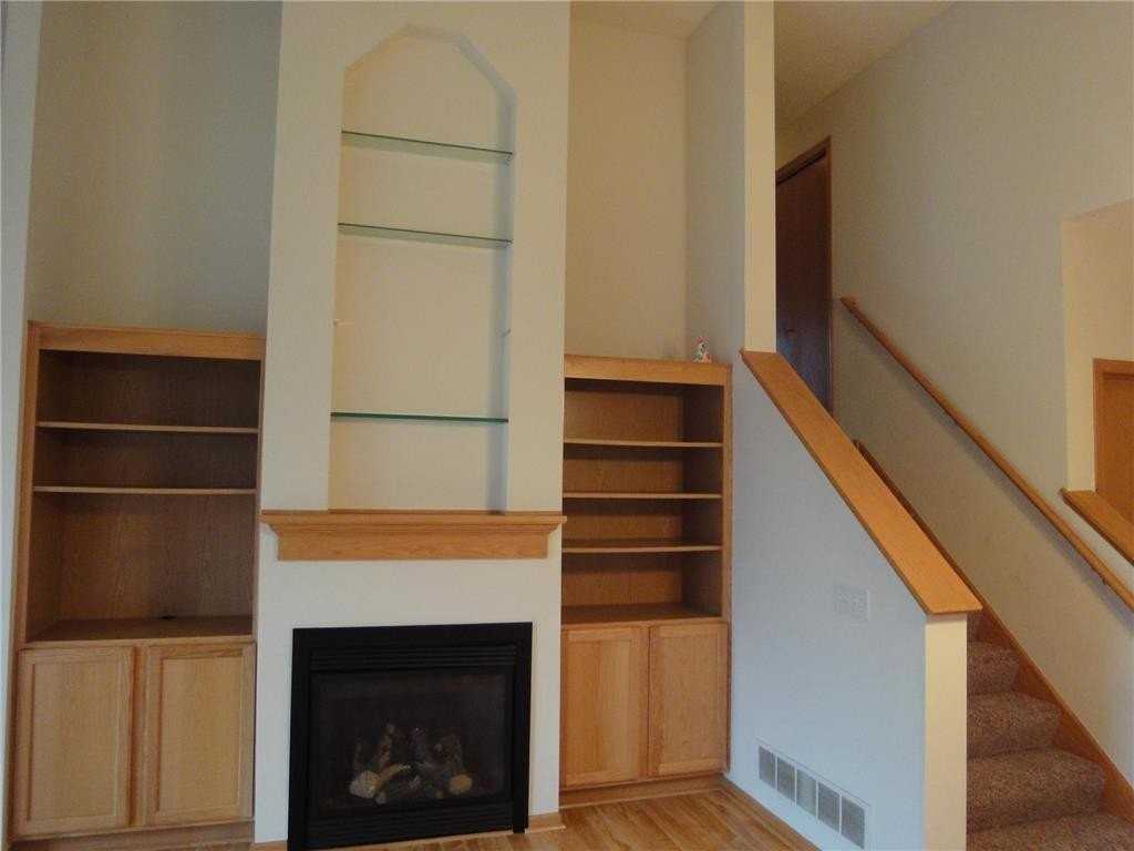 4770 Underwood Ln N #E - Photo 5 of 19
